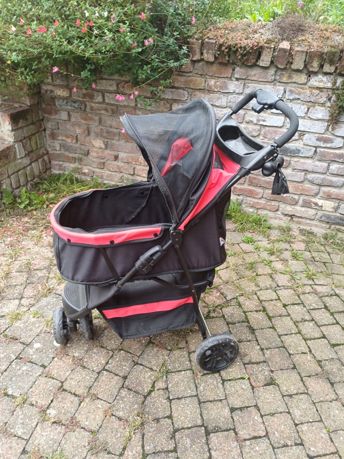kinderwagen en rugzak voor kleine honden, Ophalen, Zo goed als nieuw, Hondenbuggy