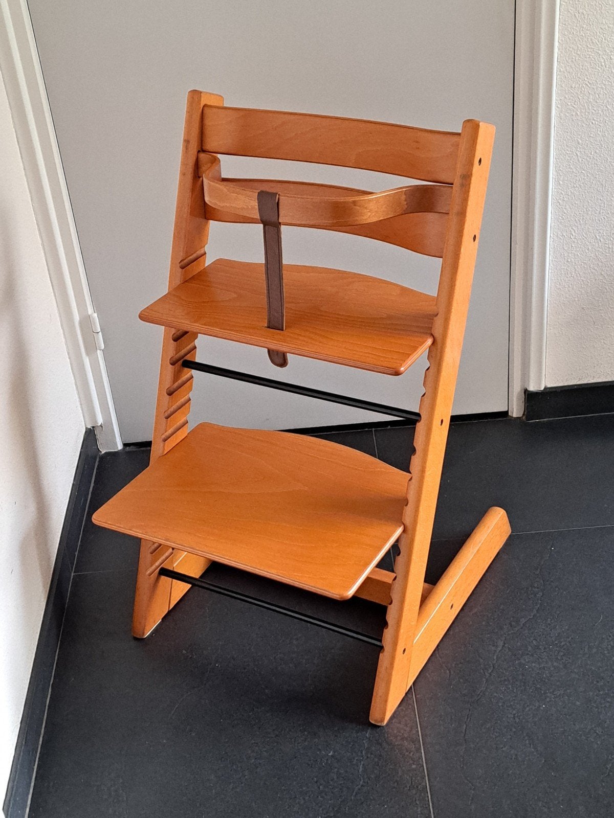 Stokke Tripp Trapp met originele stoelverkleiner, Kinderen en Baby's, Kinderstoelen, Ophalen, Zo goed als nieuw, Meegroeistoel