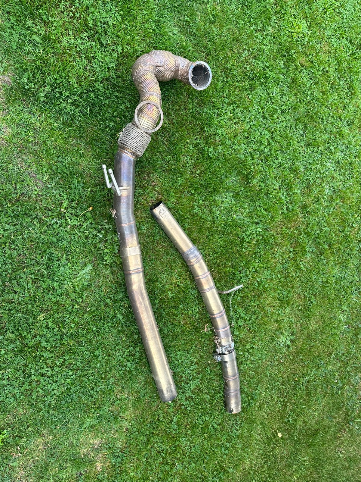 Audi s3 8v downpipe met hitteschild rond, Auto-onderdelen, Ophalen, Audi