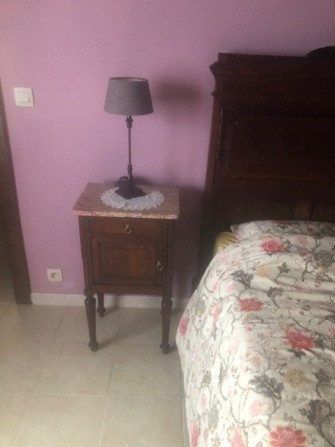 Belle chambre, Enlèvement