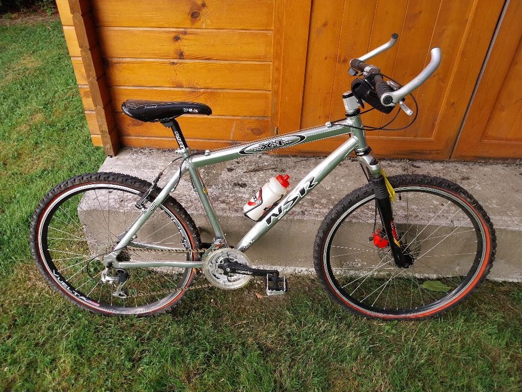 VELO MOUNTAINBIKE ROUES 26 pouces, VTT semi-rigide, Enlèvement, Utilisé, Frein sur jante