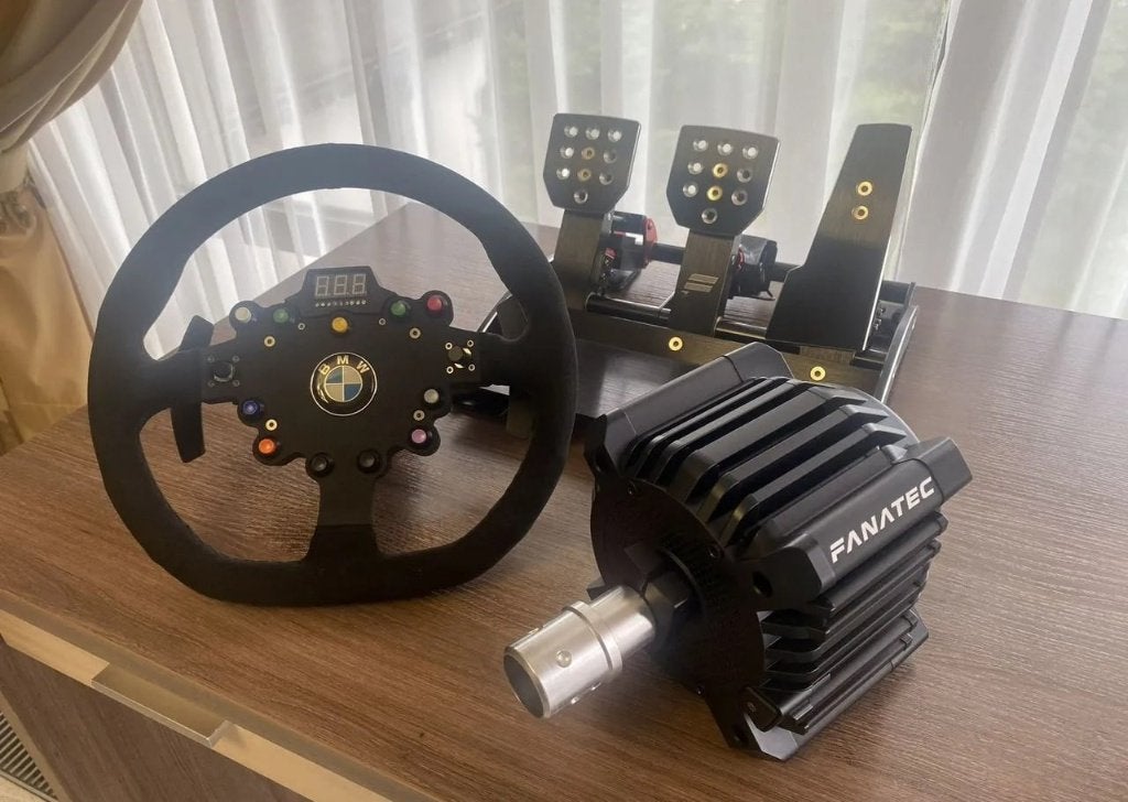 Fanatec DD Pro 8Nm — base, volant et pédales pour PS5 et PC, Enlèvement ou Envoi, Comme neuf