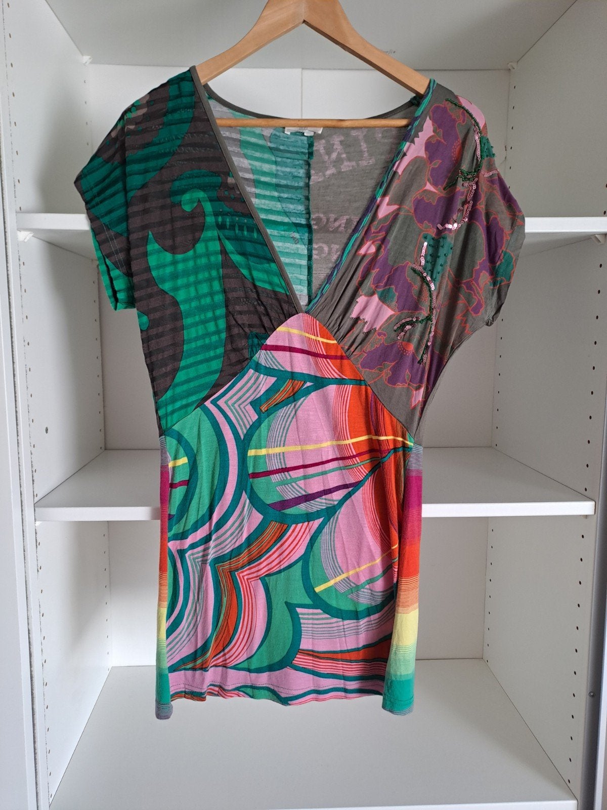 T-shirt vert, rose et orange t L, Vêtements | Femmes, Tops, Taille 42/44 (L), Manches courtes, Enlèvement ou Envoi, Comme neuf