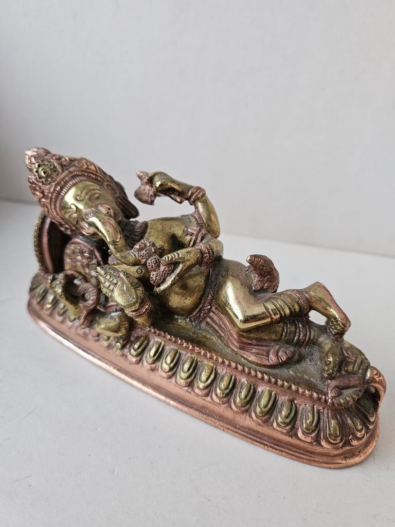 Ganesha liggend brons 1,326 kg, Antiek en Kunst, Ophalen of Verzenden, Brons