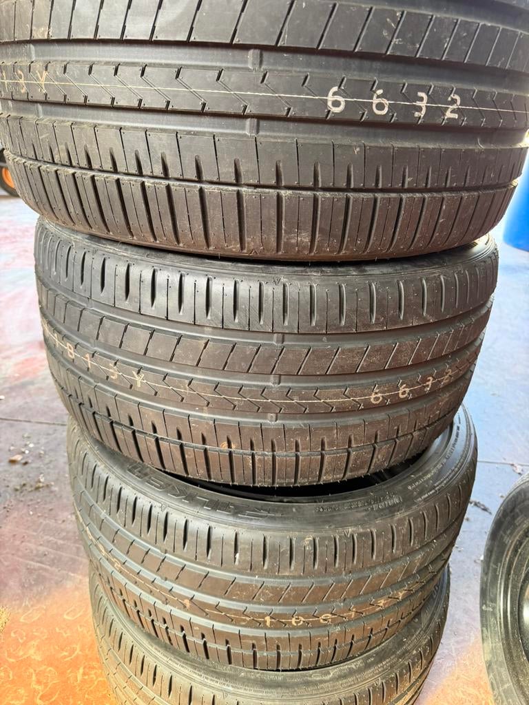4nouvreaux pneu 285/30/22 falken  neuf 250eur pieces, Ophalen, Band(en)