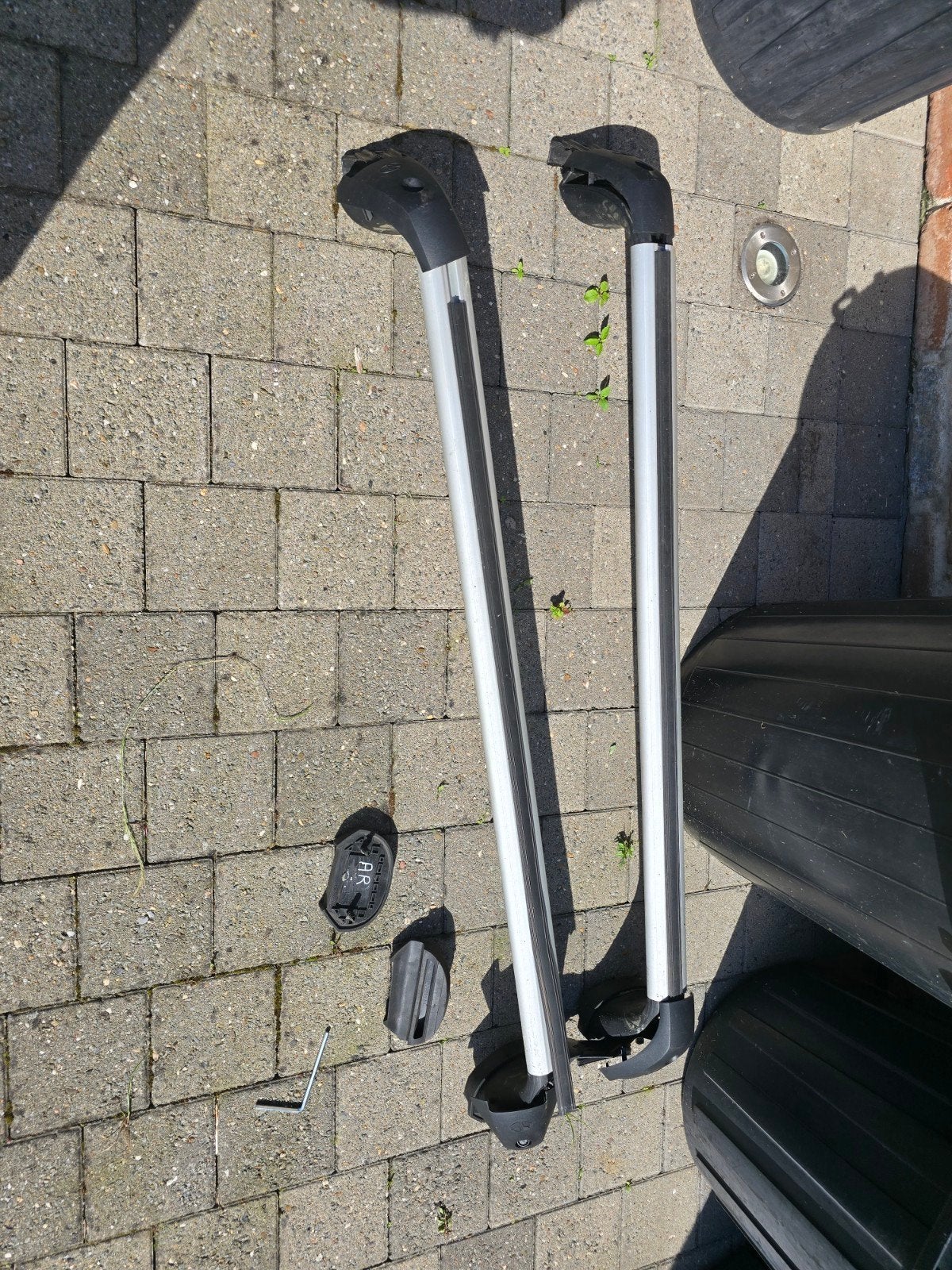Barre de toit d origine toyota yaris 2010, Enlèvement
