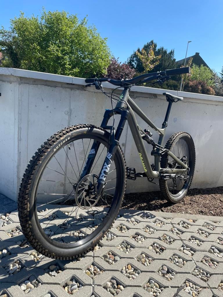 Specialized  satus 140, Ophalen, Zo goed als nieuw