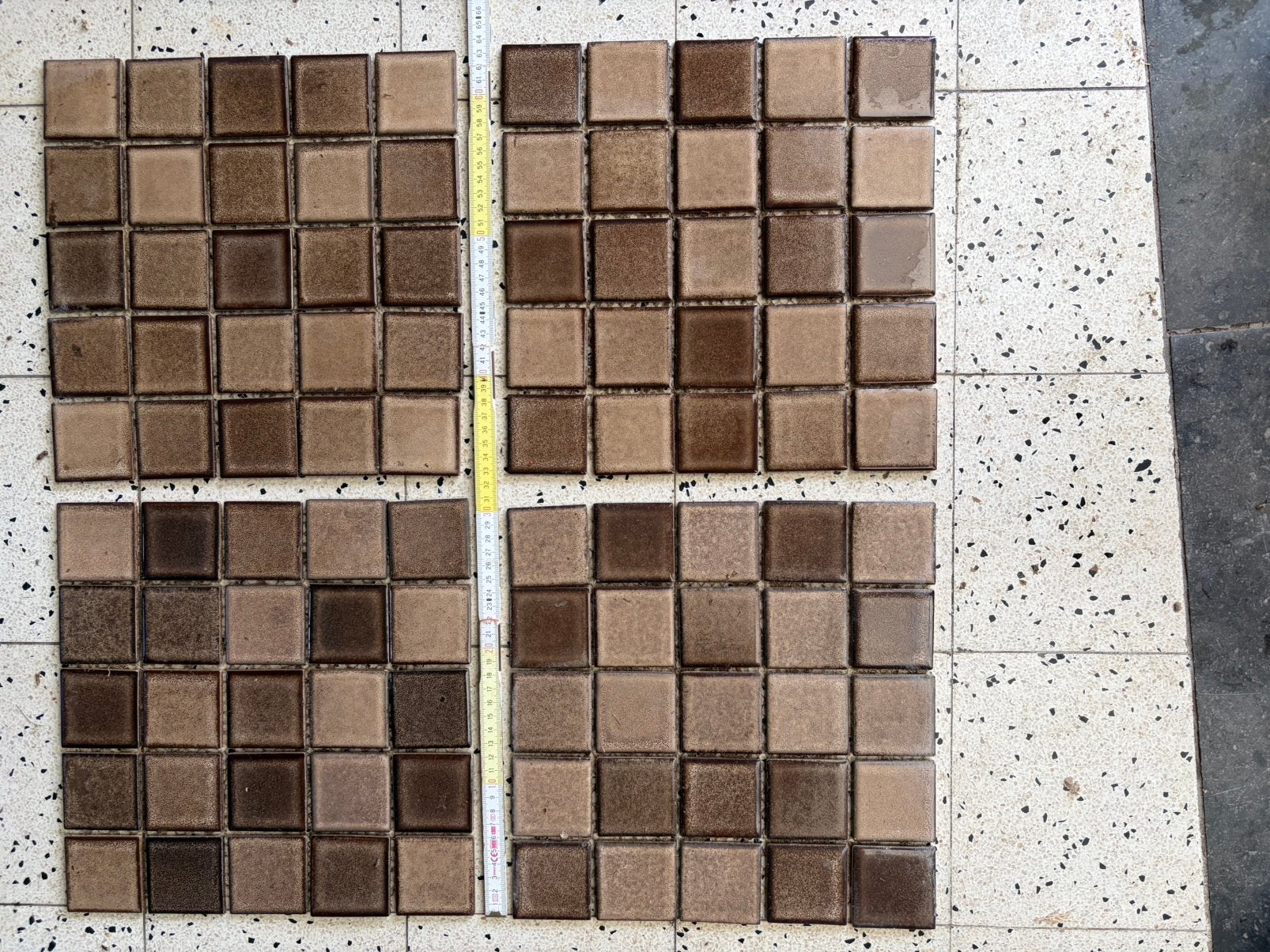 Faience voor badkamer, keuken enz, Doe-het-zelf en Bouw, Tegels, Ophalen, Zo goed als nieuw
