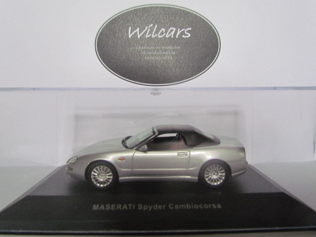IXO Maserati Spyder de 2003 1/43, Hobby & Loisirs créatifs, Enlèvement ou Envoi, Neuf, Voiture