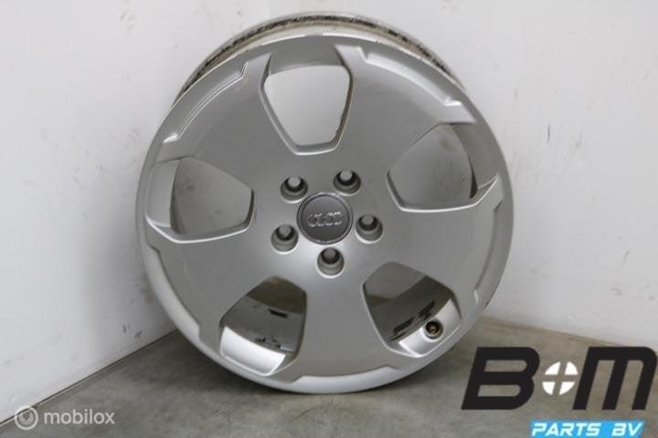 1 losse 17 inch velg Audi A3 8P 8P0601025C, Auto-onderdelen, Banden en Velgen, Gebruikt, Velg(en)