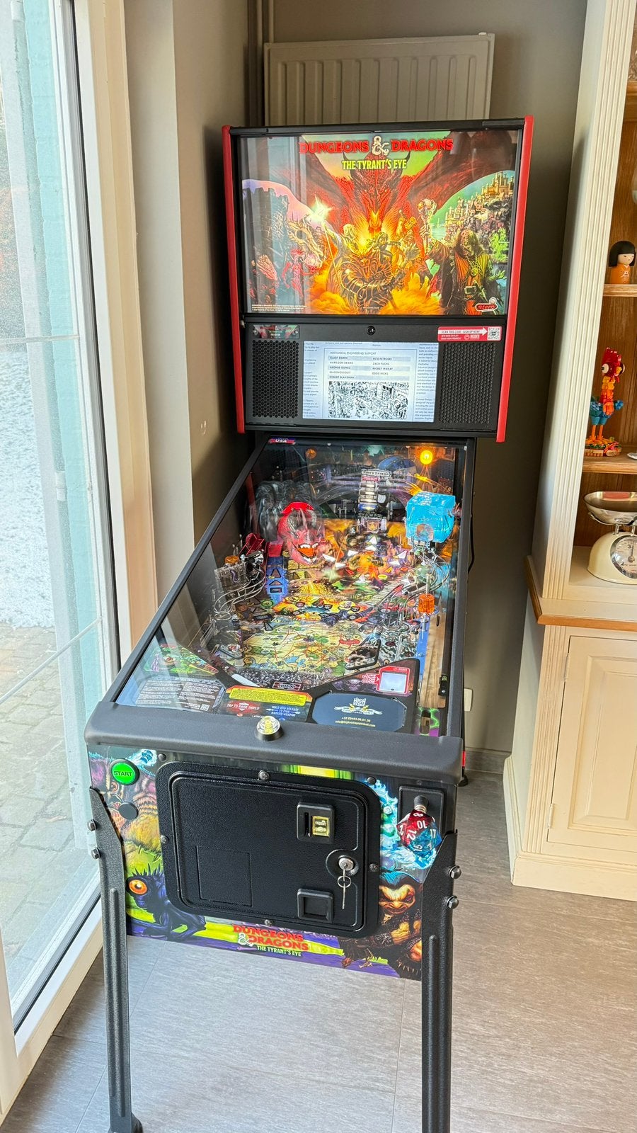 Flipper stern DUNGEONS & DRAGONS version pro sous garantie, Enlèvement, Comme neuf, Stern