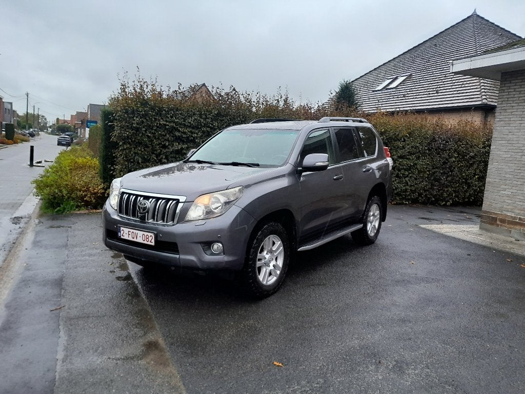 Toyota Landcruiser 3.0 D4D bj2013 lang VIP, Autos, Cuir, Achat, 2 places, Noir