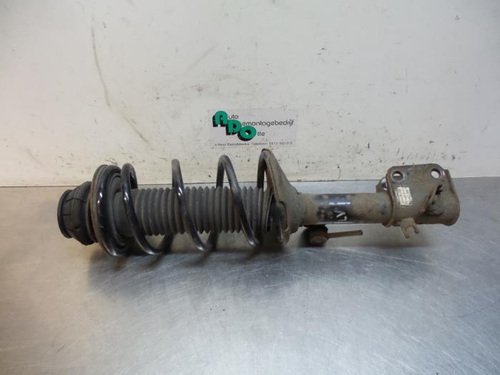 Barre amortisseur avant gauche d'un Nissan Pixo (Pixo 09-), -, 3 mois de garantie, Utilisé, -