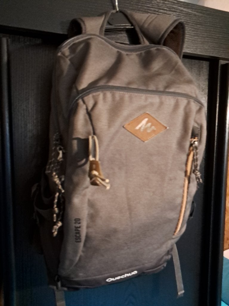Quechua rugzak model Escape 20, Handtassen en Accessoires, Ophalen of Verzenden, Zo goed als nieuw, Overige merken, Trekking