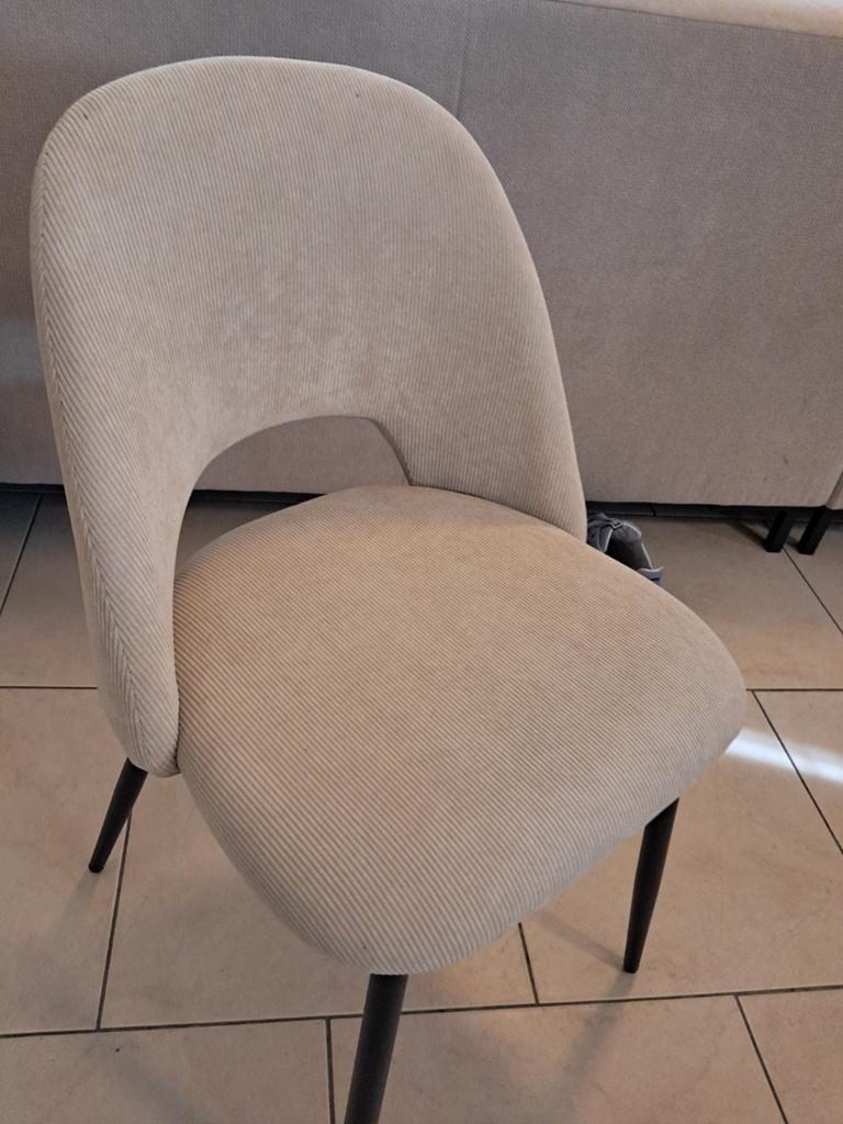 Eetkamerstoelen  4 of 6 stuks beige ribstof 6 stuks nieuw, Huis en Inrichting, Stoelen, Ophalen