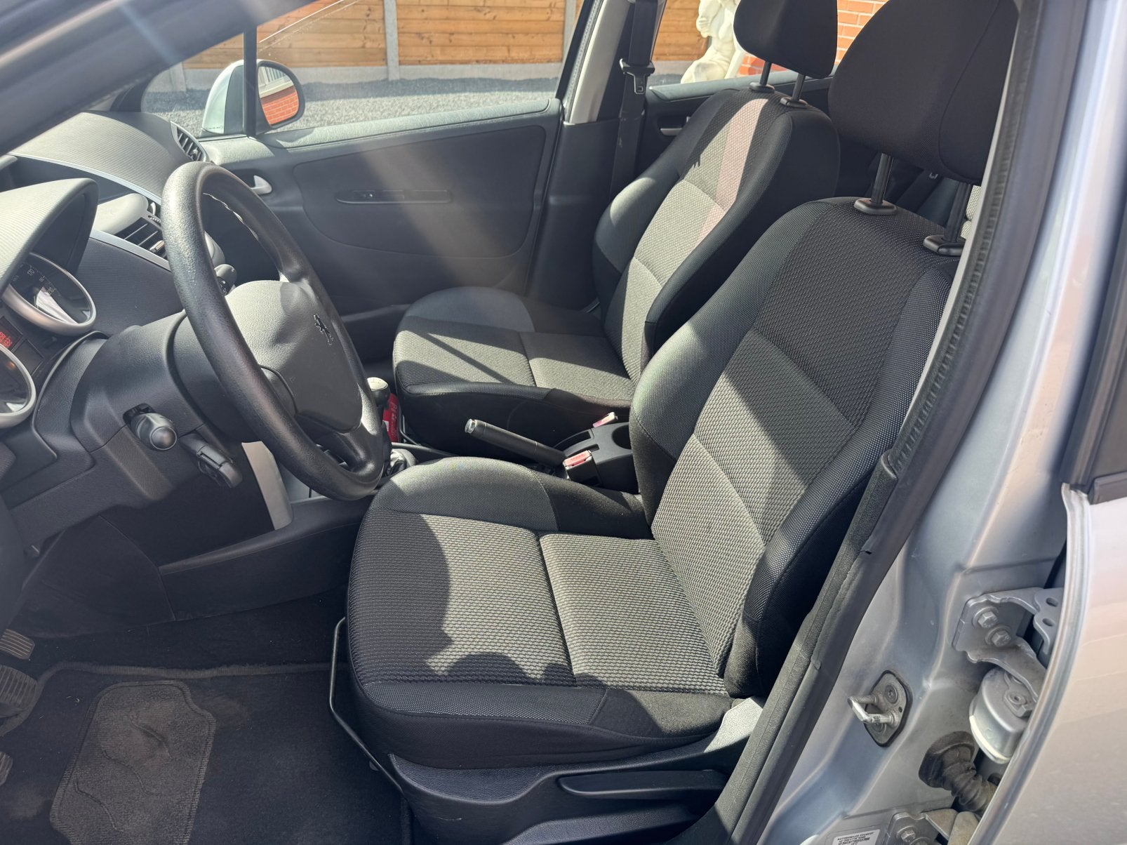 Peugeot 207+ essence, Autos, Achat, Particulier, Essence