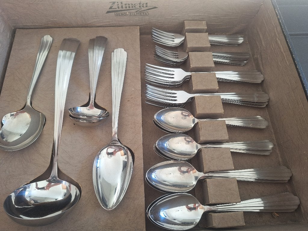 Bestekset Zilmeta Gero in originele staat, Ophalen