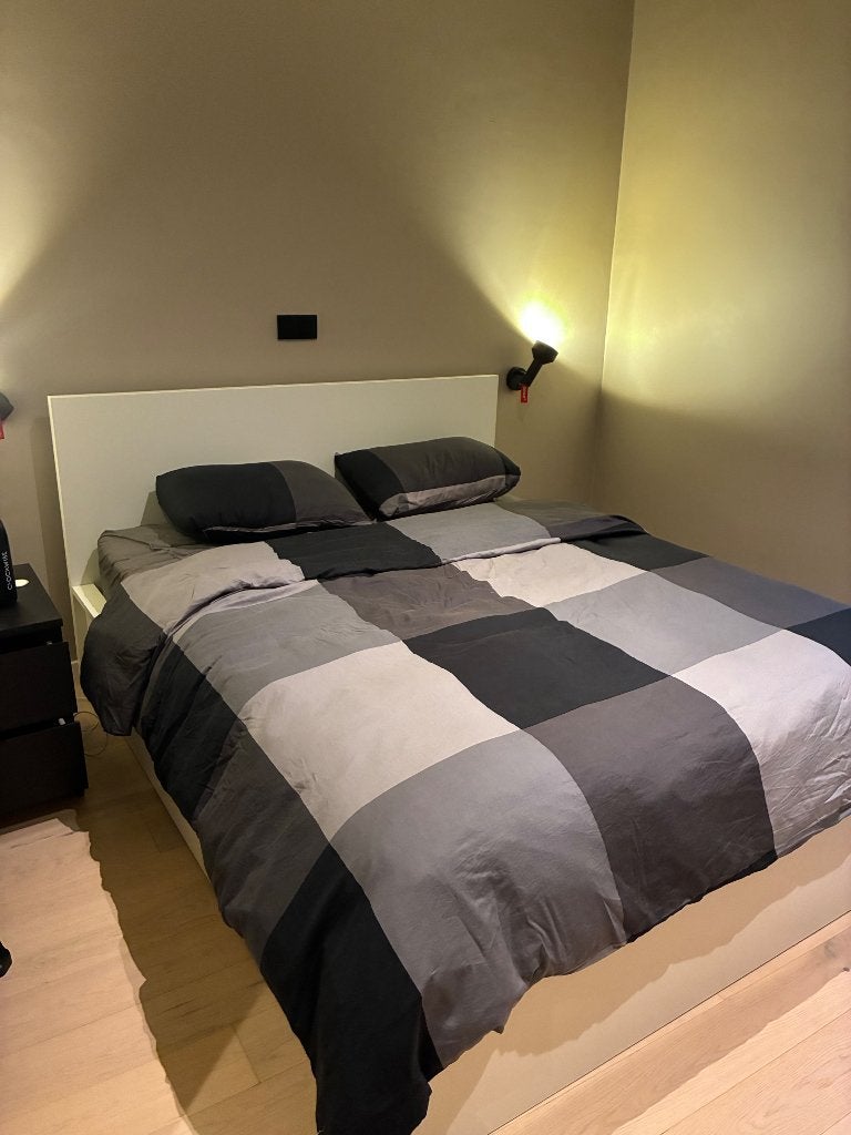 Lit de rangement Ikea Malm 160x200 + matelas Vålvåg, Enlèvement, Comme neuf