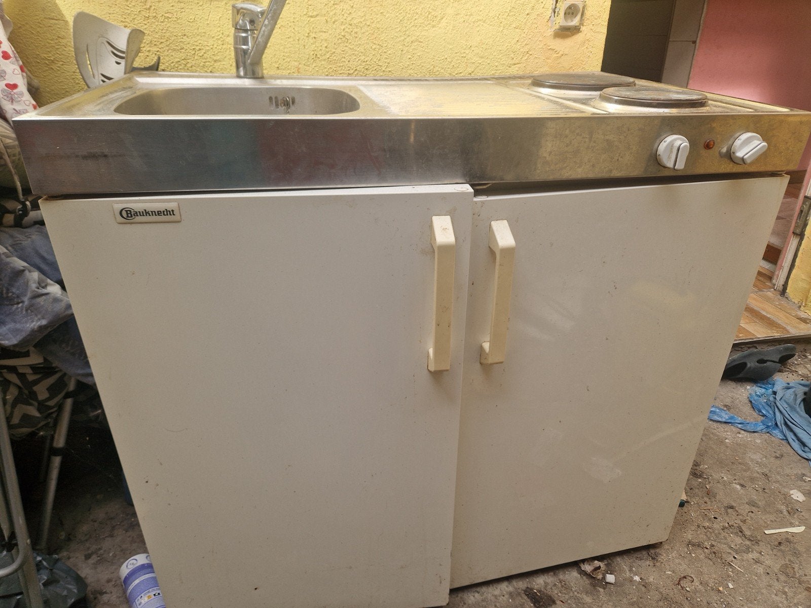 kitchenette, Enlèvement
