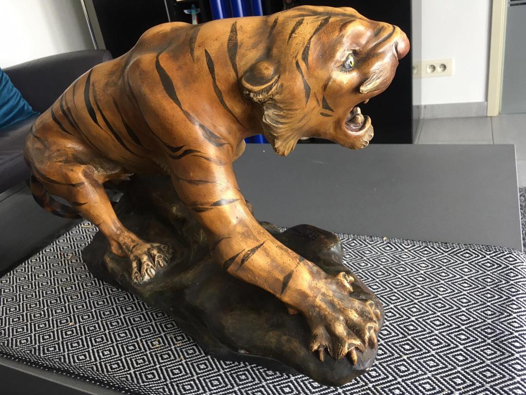 terracotta tijger van Thomas François Cartier (1879-1936), Ophalen
