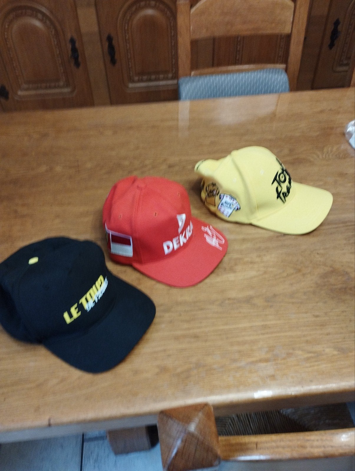 Casquette, Enlèvement ou Envoi, Casquette