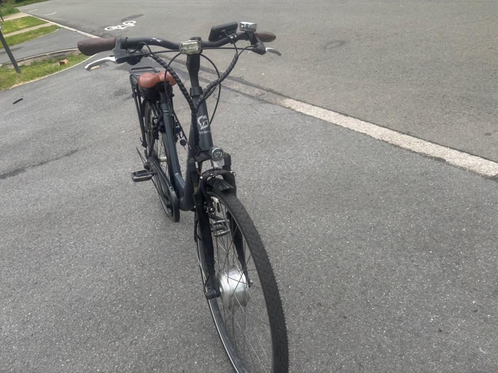Elektrische dames fiets, Fietsen en Brommers, Fietsen | Driewielfietsen, Ophalen of Verzenden, Zo goed als nieuw