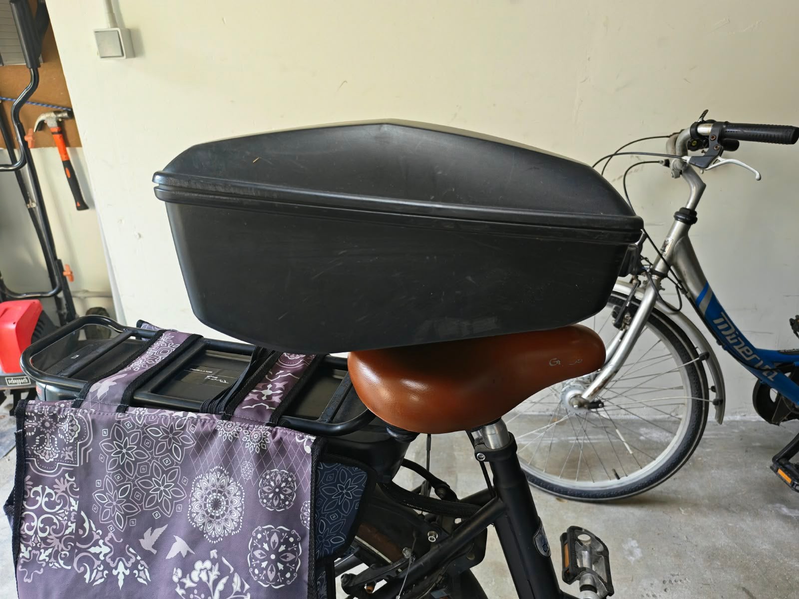 Kofferbak Voor achrer op fiets, Fietsen en Brommers, Ophalen, Zo goed als nieuw