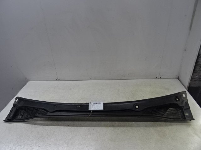 SIERLIJSTEN VOORRUIT Renault Clio IV (5R) (668117610R), Auto-onderdelen, Gebruikt, Peter-Huppertz-Straße 5
51063  Köln, DE, Dialog.deutschland@renault.de