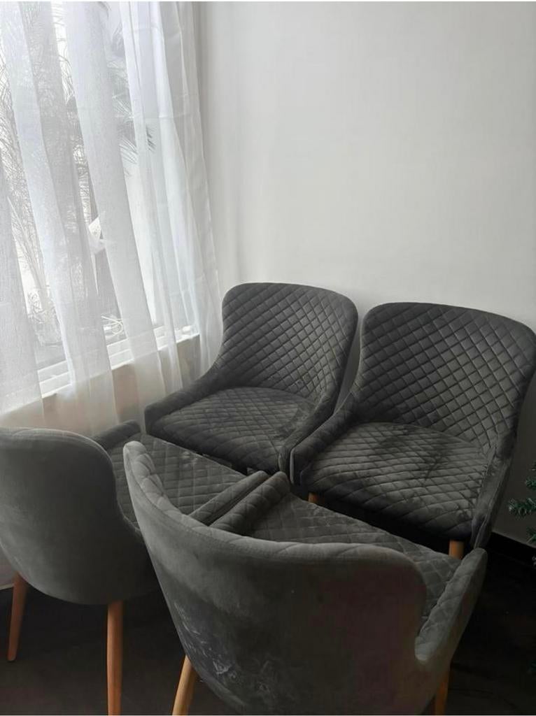 4 jysk stoelen, Ophalen, Zo goed als nieuw