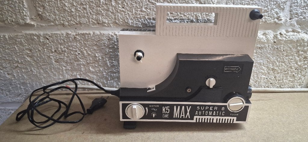 K5 Cine MAX Super 8 Automatic filmprojector, Verzamelen, Ophalen, 1960 tot 1980, Projector