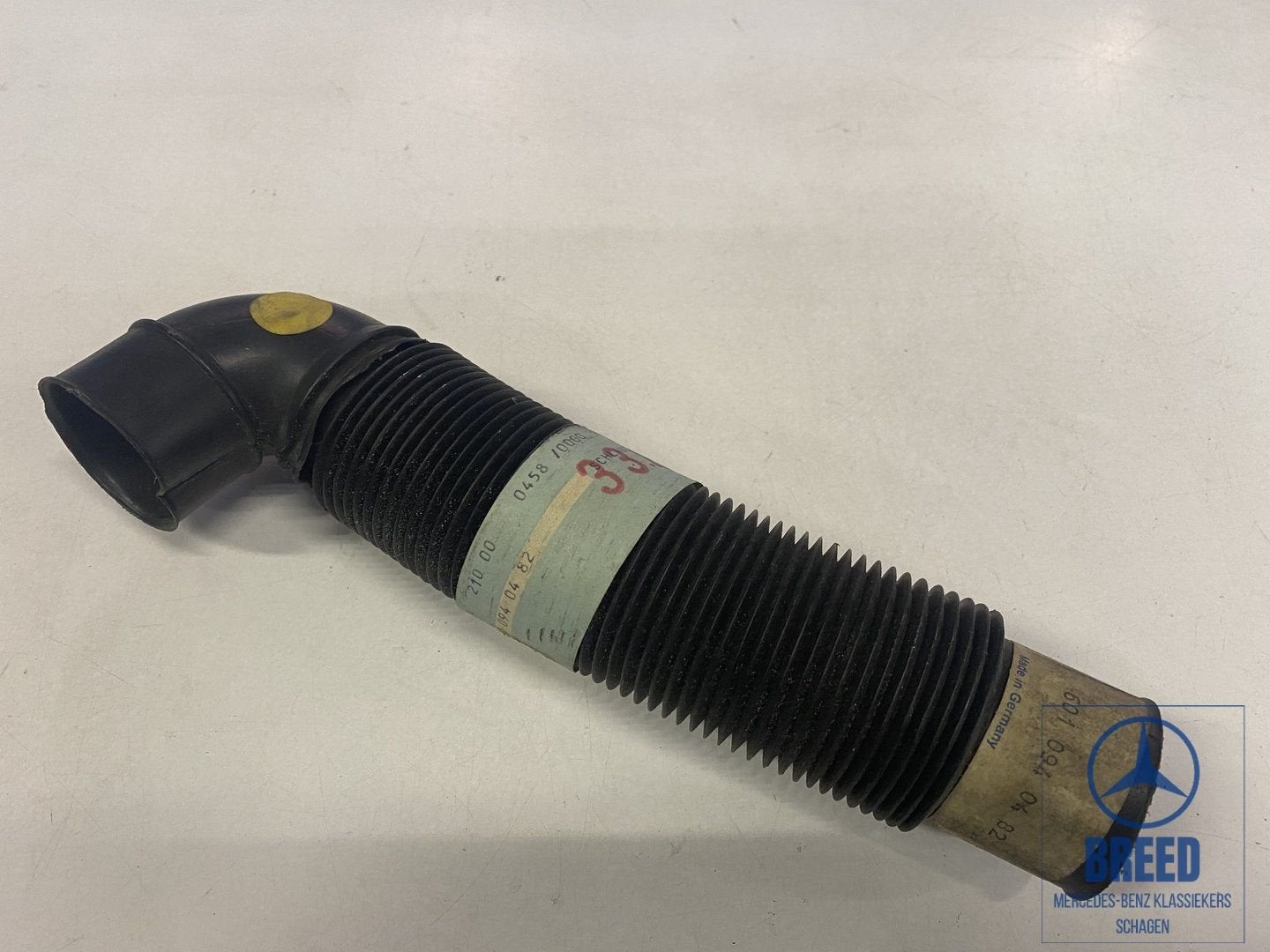 NOS aanzuigbuis dynamo voor Mercedes-Benz OM601 W124 200D, Auto-onderdelen, Filters, Mercedes-Benz, Nieuw, Ophalen of Verzenden