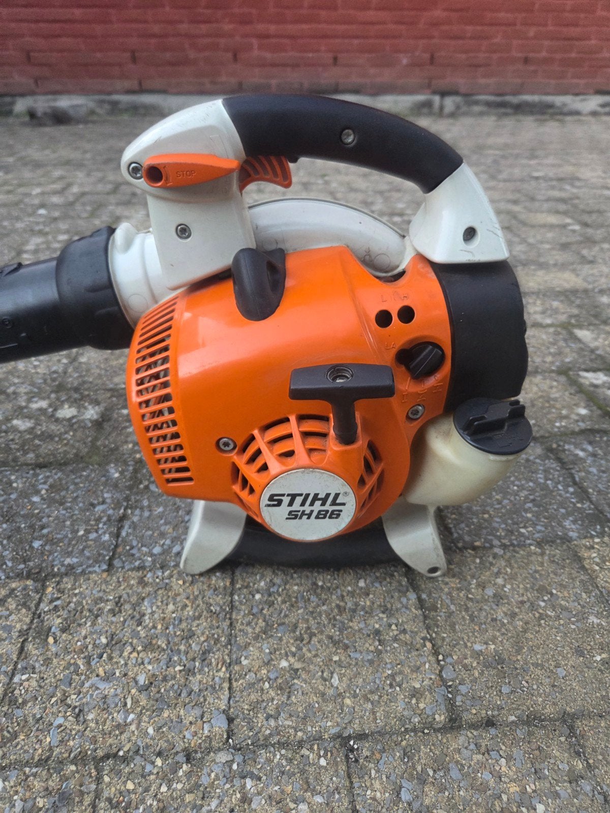 Stihl sh 86, Ophalen