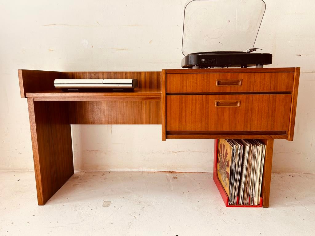 Vintage retro lowboard/audiomeubel, Huis en Inrichting, Kasten | Dressoirs, Ophalen, Zo goed als nieuw