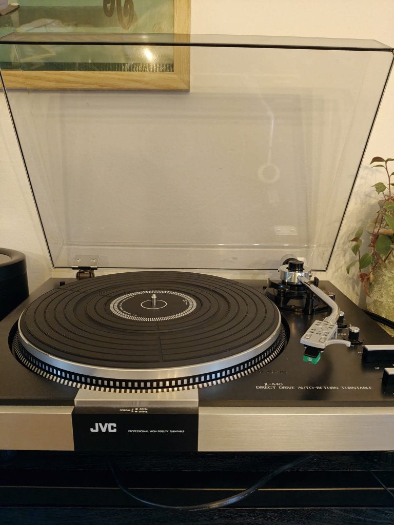 JVC JL-A40 Direct Drive– Audio-Technica AT-VM95E (Opknapper), Audio, Tv en Foto, Platenspelers, Ophalen, Zo goed als nieuw, Platenspeler
