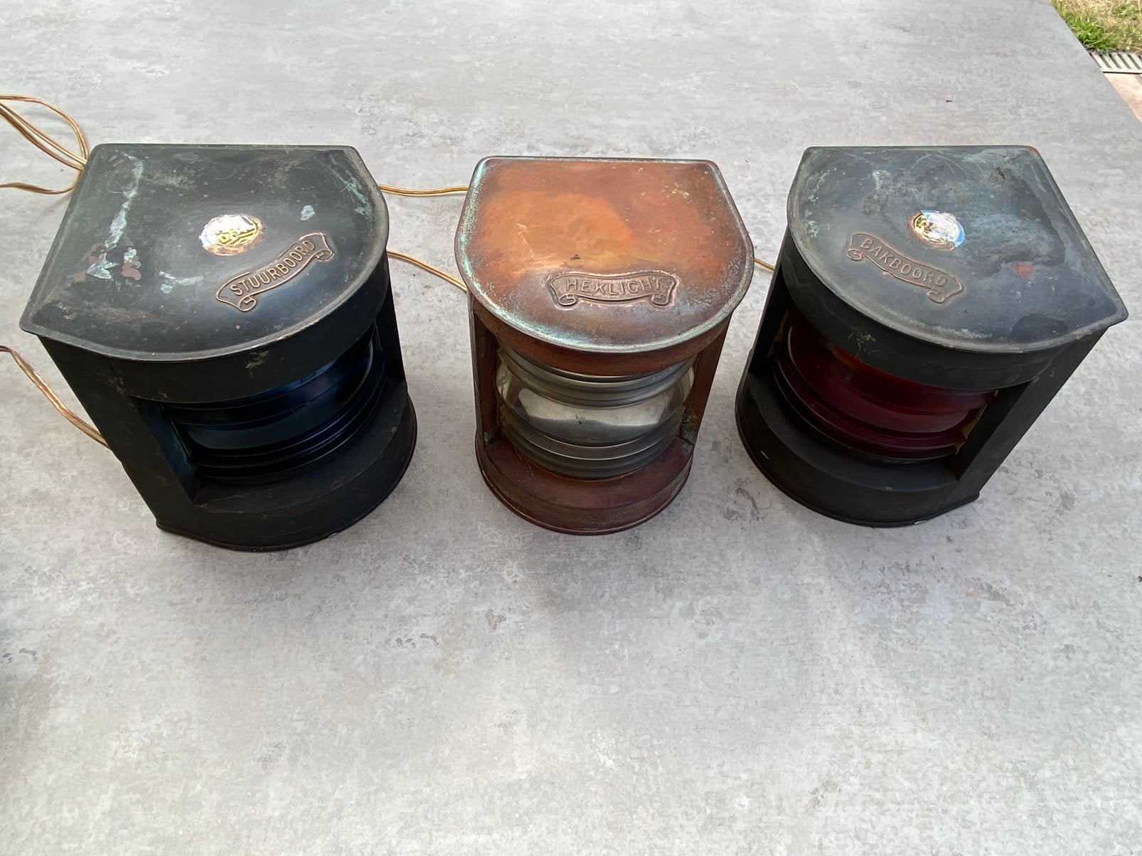 Set met antieke koperen scheepslampen, Enlèvement, Bronze