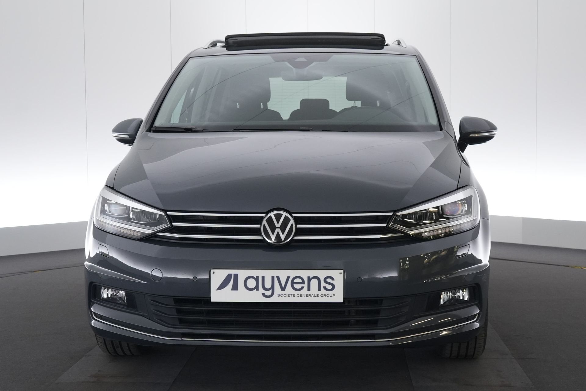 (2EHJ606) VOLKSWAGEN TOURAN, Autos, Argent ou Gris, Achat, https://public.car-pass.be/vhr/4b7edb43-f306-4672-9f7c-95b63e84d3b8