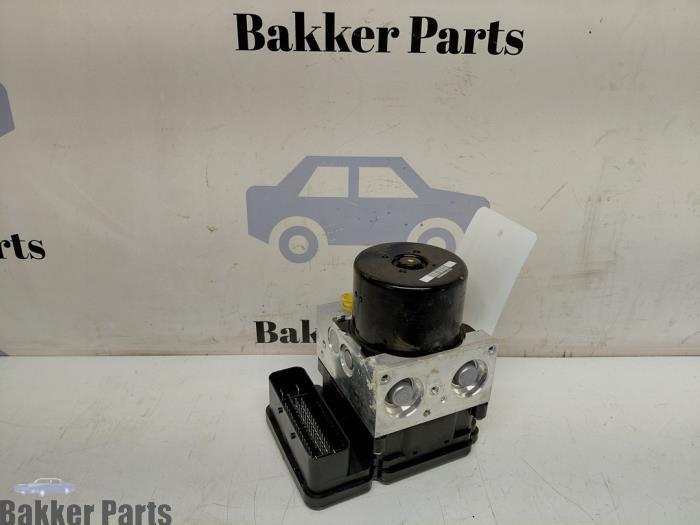 ABS Pomp van een Landrover Evoque, -, -, -, 3 maanden garantie