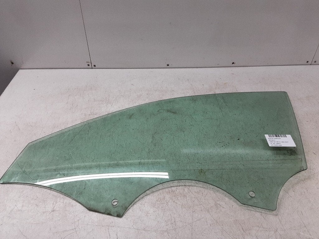 VITRE AVANT DROITE Audi A3 Limousine (8VS / 8VM), Autos : Pièces & Accessoires, Auto-Union-Straße  1,
85057  Ingolstadt, DE, Info@audi.de