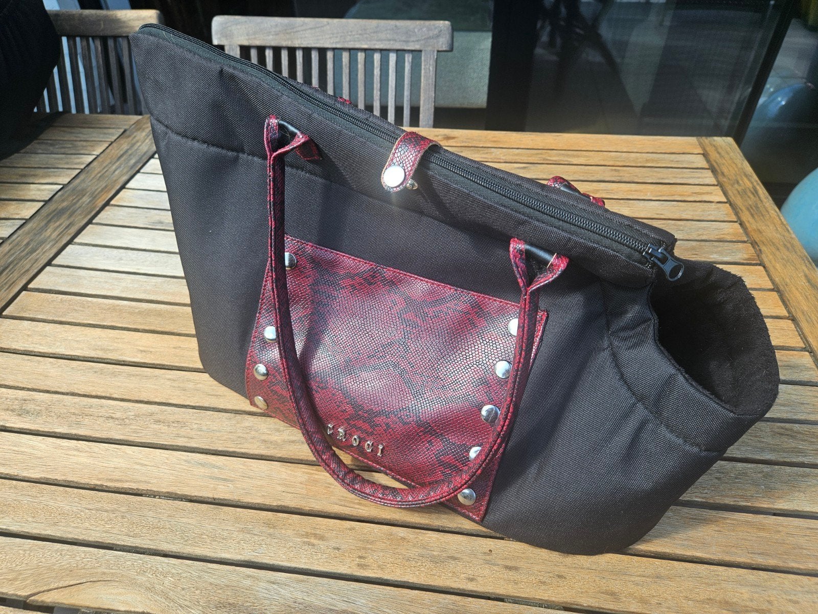 Sac pour chien Croci, Enlèvement