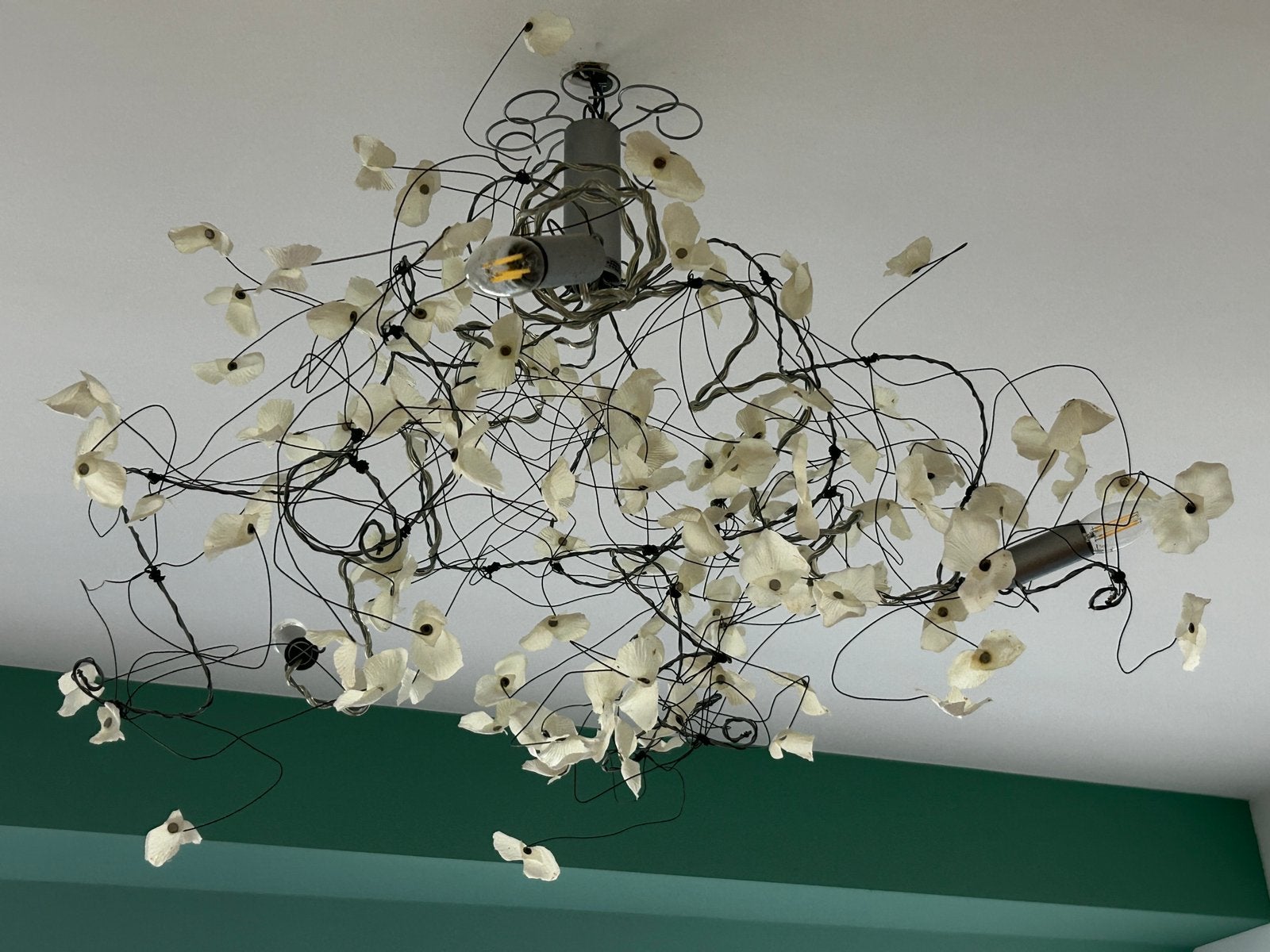 Suspension « fleurs blanches », Maison & Meubles, Lampes | Lustres, Enlèvement, Utilisé, Métal