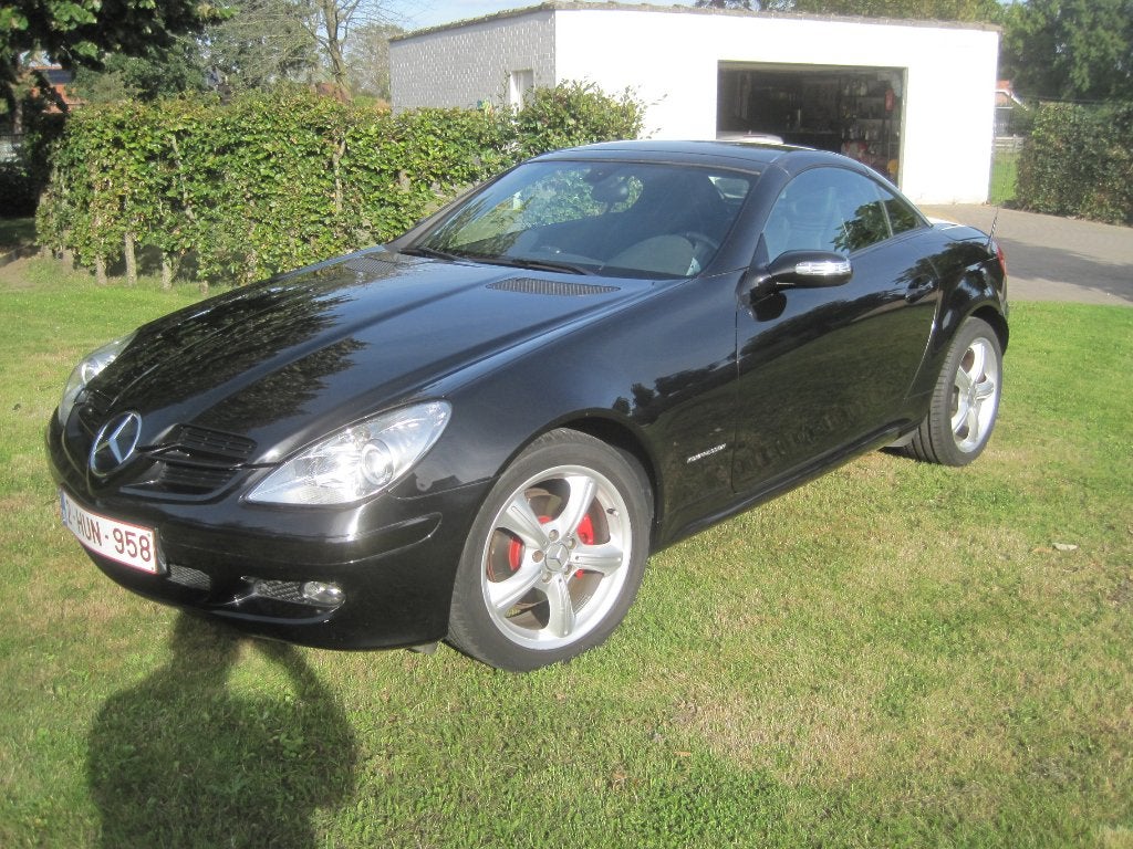 Mercedes-Benz SLK200-Kompressor-81989 km, Autos, Cuir, Achat, 211 g/km, Noir