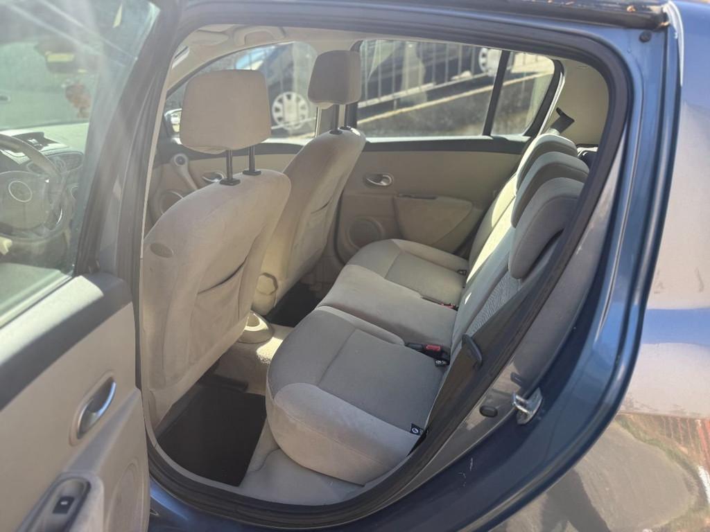 Renault Clio Privilege (année de construction 2003), Cuir, Achat, 82 kW, Entreprise