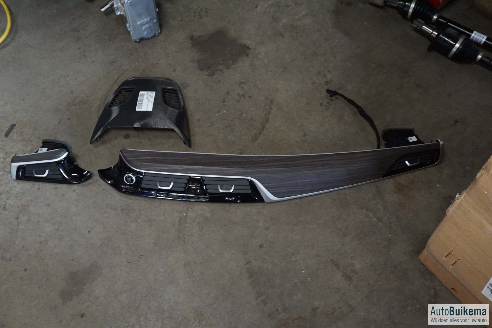 Origineel Bmw 6 Serie GT G32 dashboardlijst, Neuf, -, -, Enlèvement ou Envoi