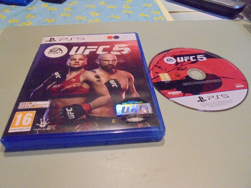 Playstation 5 UFC 5 (CIB), Vechten, 2 spelers, Ophalen of Verzenden, Zo goed als nieuw