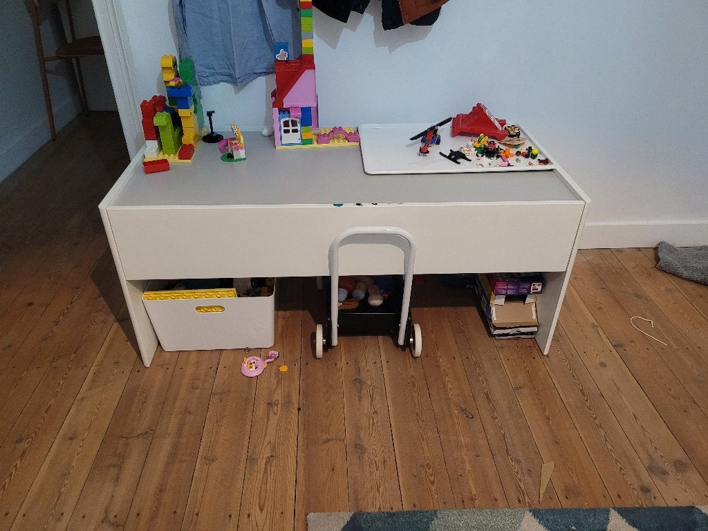 Ikea speelgoedtafel, Zo goed als nieuw, 75 tot 100 cm, Minder dan 50 cm, Commode