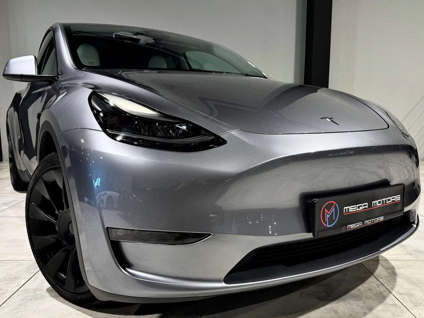 Tesla Model Y DUAL MOTOR 514CV ! 7 PLACES ! TVA-BTW iNCLUSiE, Autos, Argent ou Gris, Achat, Entreprise, Automatique