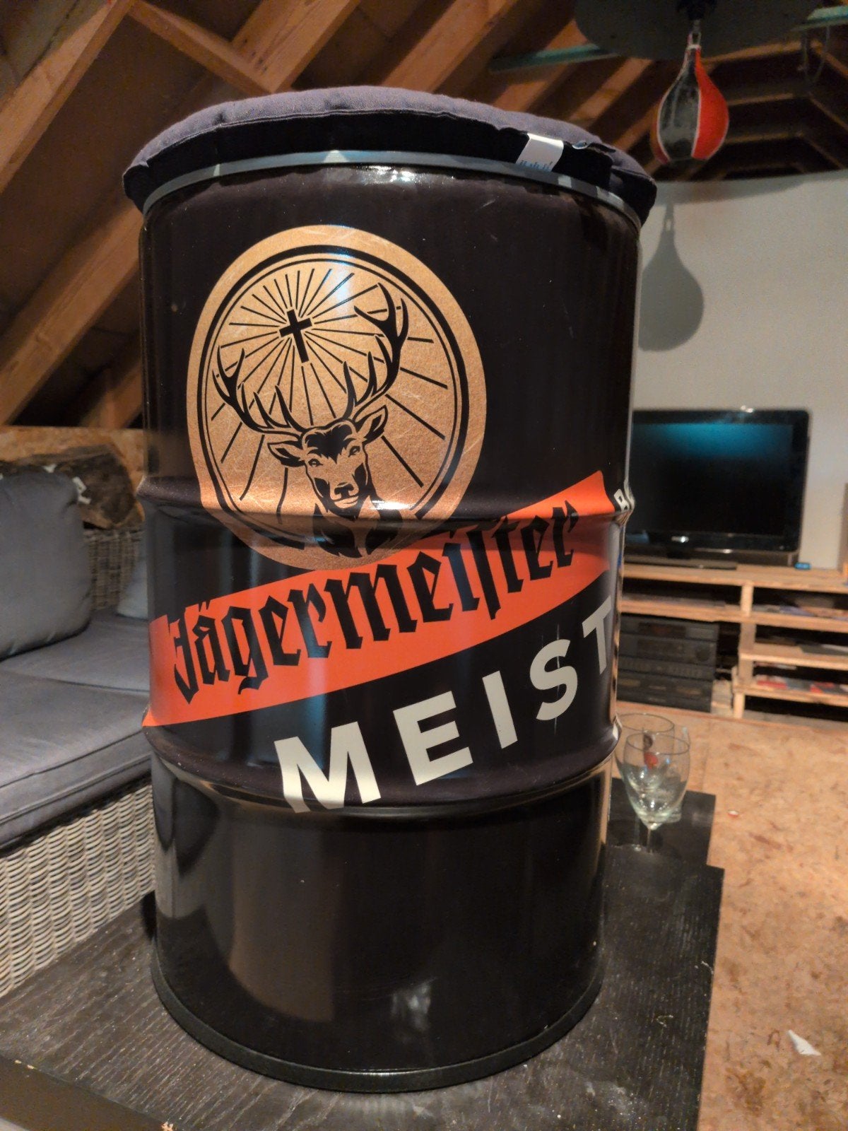 klein olievat Jäger decoratie, Enlèvement