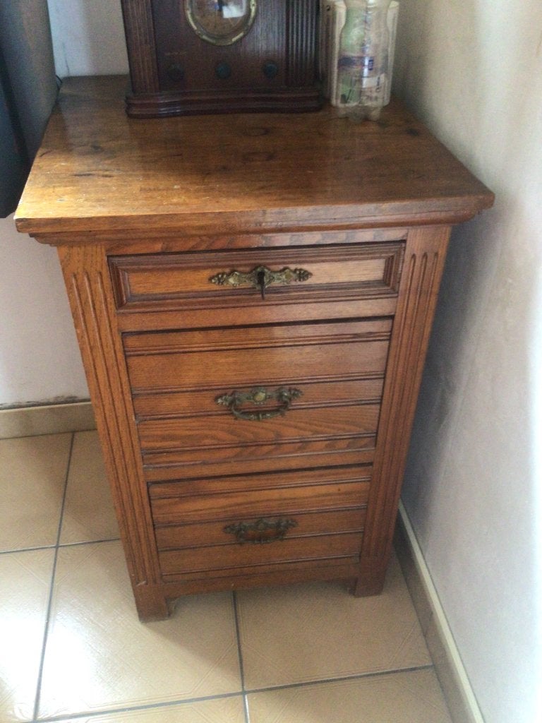 Antiek klein meubel, Ophalen