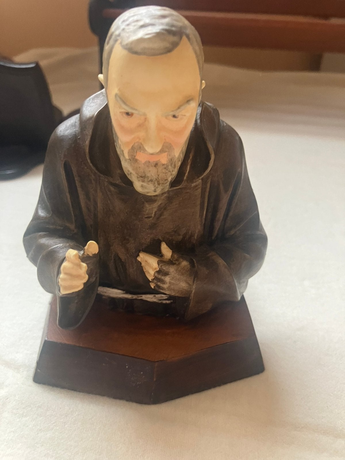 Beeld pater pio, Enlèvement, Utilisé
