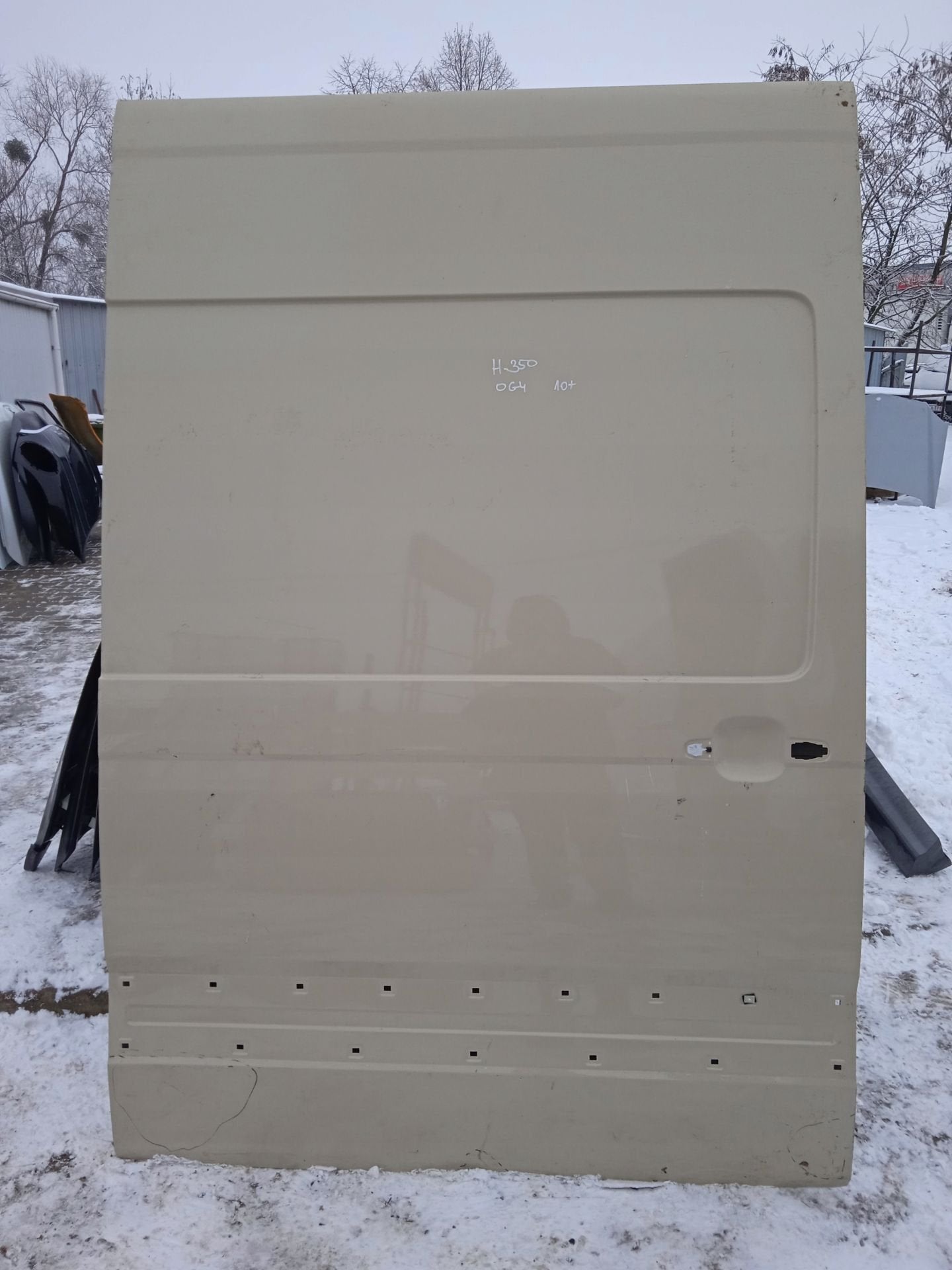 Hyundai H350 Portier Rechts H350, Gebruikt, Heolleung-ro 12
06797  Seoul, Deur, Rechts